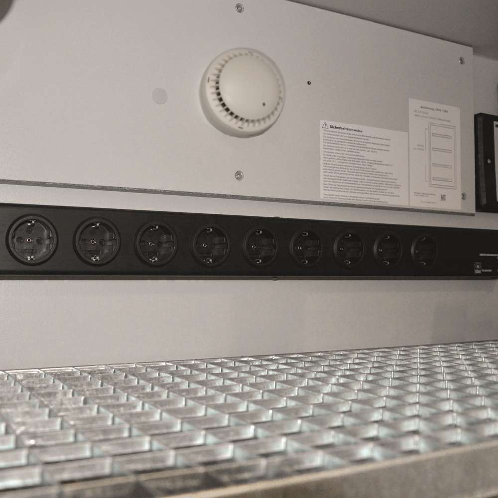 lacont lithium ionen akku schrank steckdosenleiste